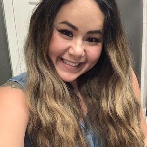 Meet your Posher, Janet